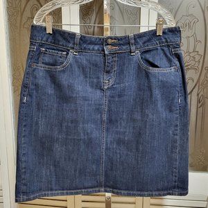 Old Navy Ladies Blue Denim Skirt
